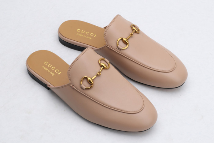 guc loafer