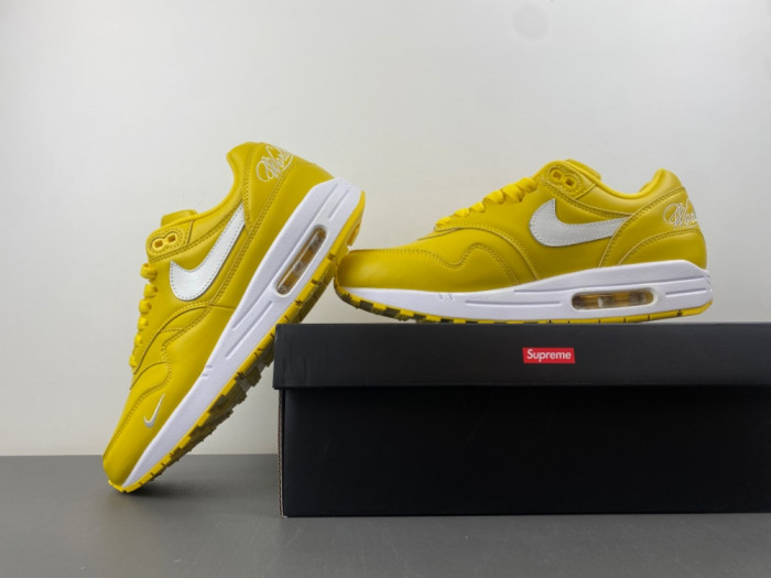 Svp*me puts its signature spin on the nike air max 1 hf8813-700