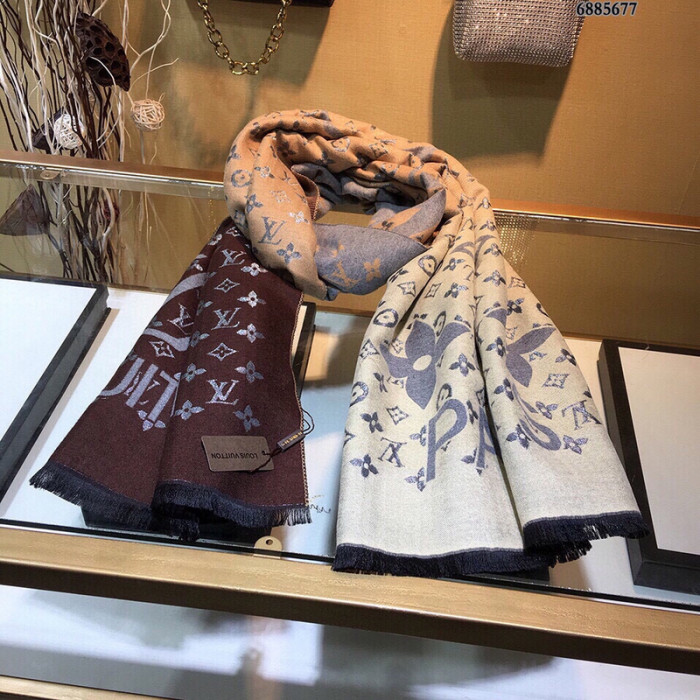 lu vi scarf