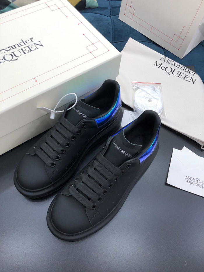 alex mcqu sneakers