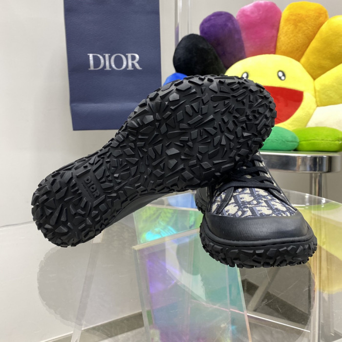 dr b28 high-top sneakers