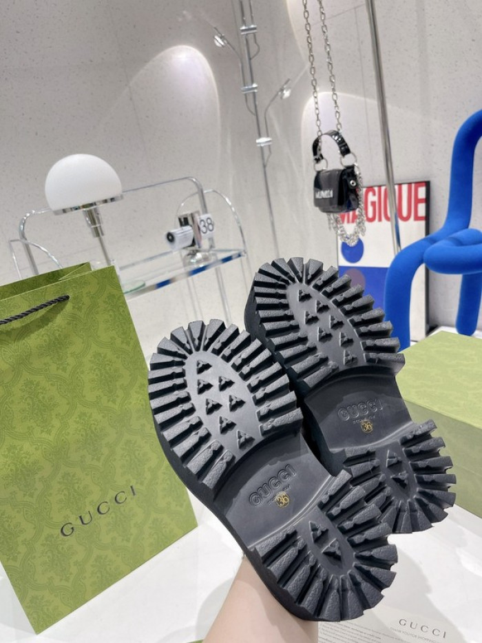 guc sandal