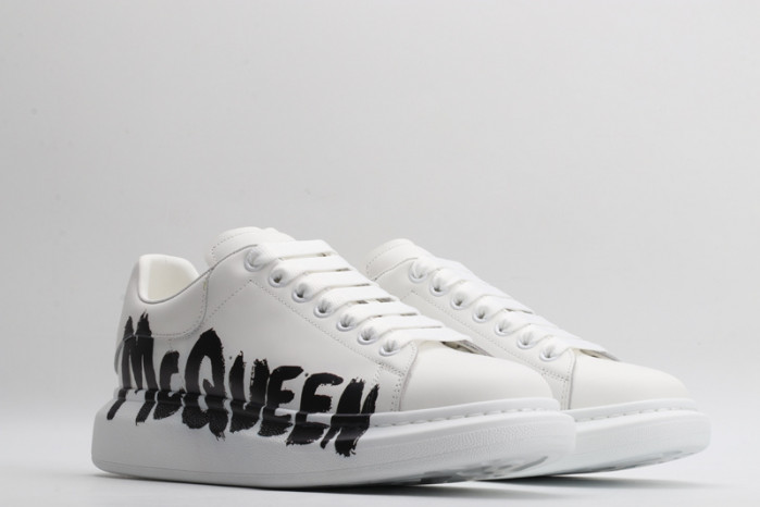 alex mcqu sneakers