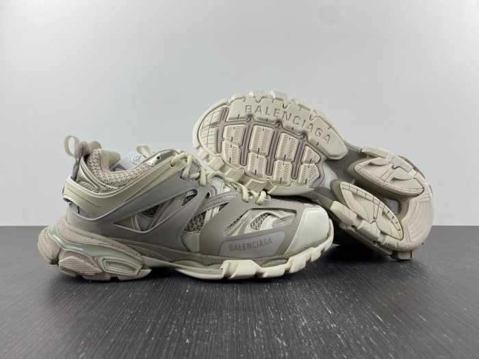 bl track trainers sneaker