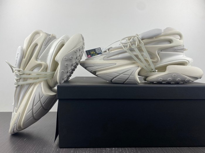 balmain sneakers 22120602