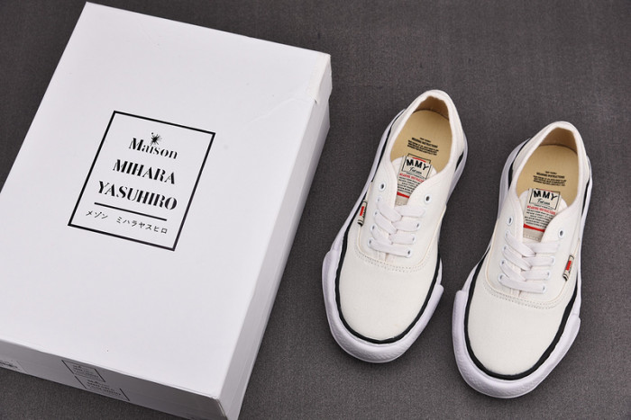 Ma*s*n mihara yasuhiro sneaker