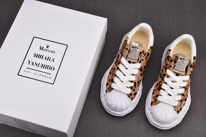Ma*s*n mihara yasuhiro sneaker