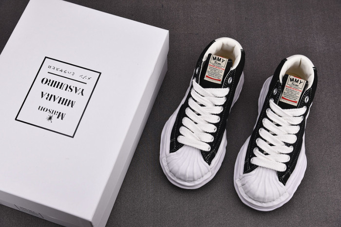 Ma*s*n mihara yasuhiro sneaker