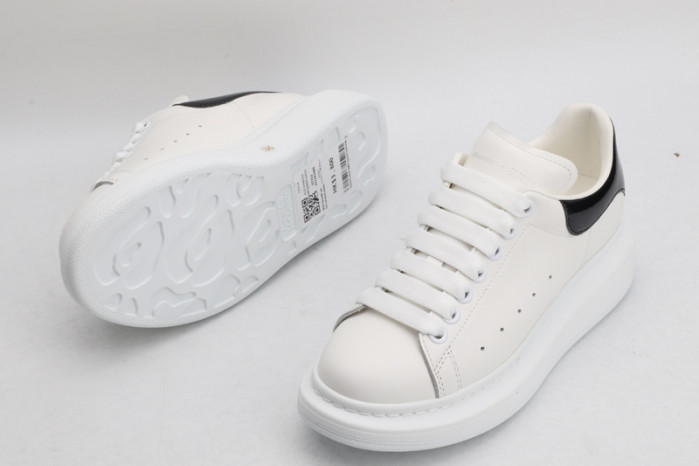 alex mcqu sneakers