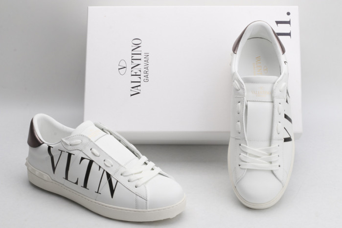 v*lentino sneaker