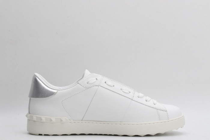 v*lentino sneaker