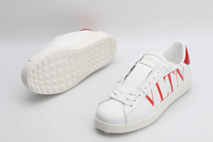 v*lentino sneaker