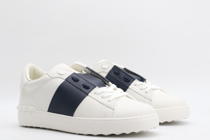 v*lentino sneaker