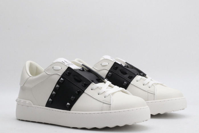 v*lentino sneaker