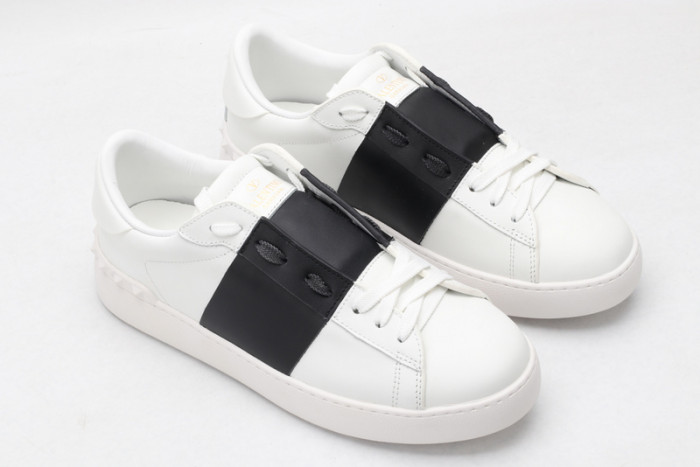 v*lentino sneaker