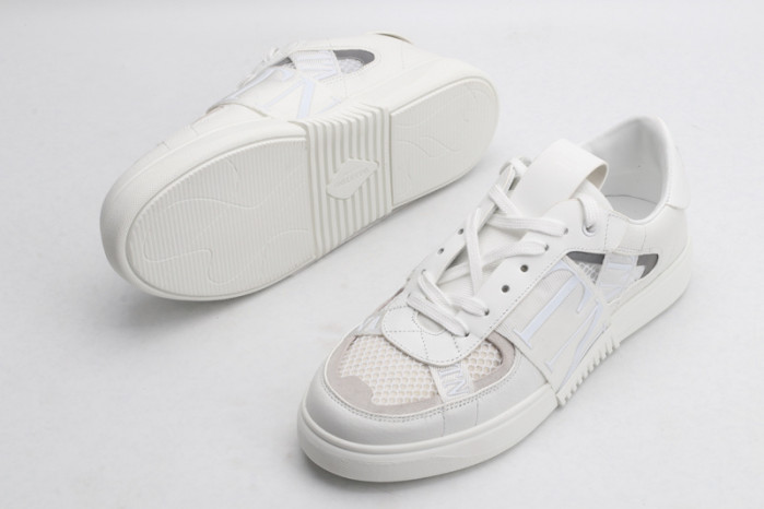 v*lentino sneaker