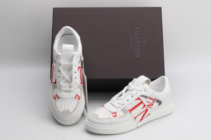 v*lentino sneaker