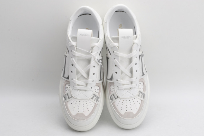 v*lentino sneaker