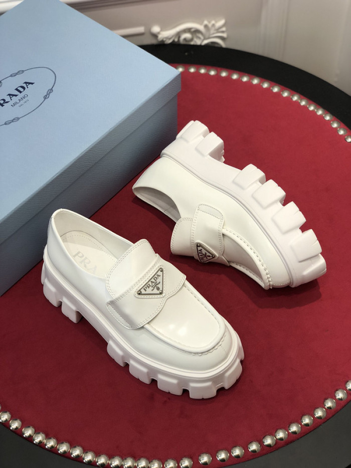 prad loafer