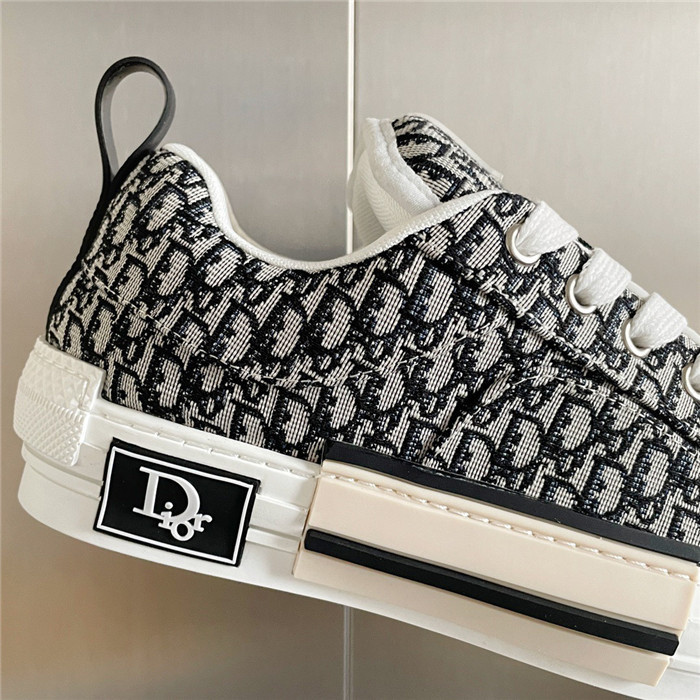 dr b23 sneakers