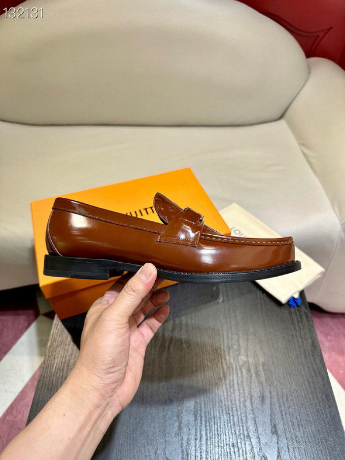 lovt loafer