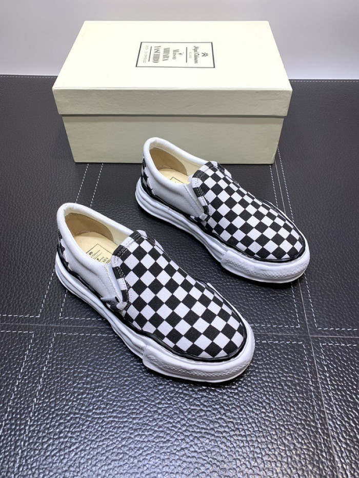 Ma*s*n mihara yasuhiro sneaker