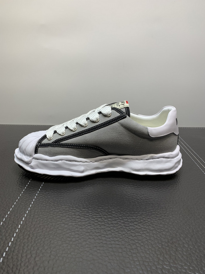 Ma*s*n mihara yasuhiro sneaker