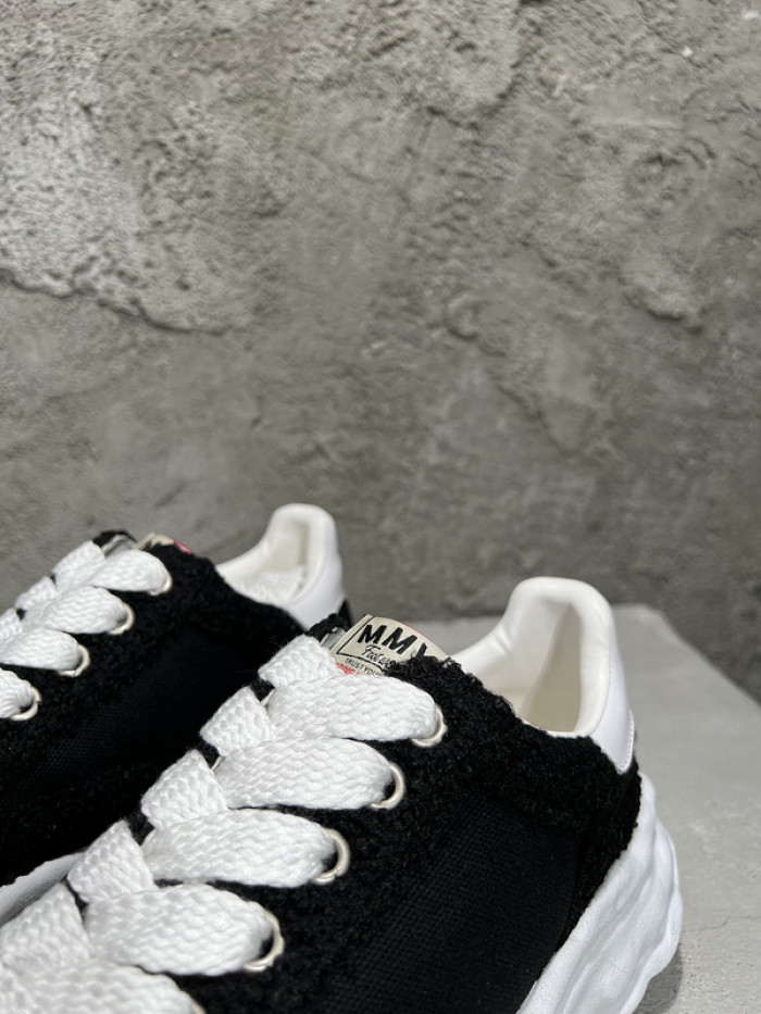 Ma*s*n mihara yasuhiro sneaker