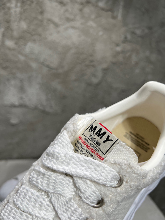 Ma*s*n mihara yasuhiro sneaker