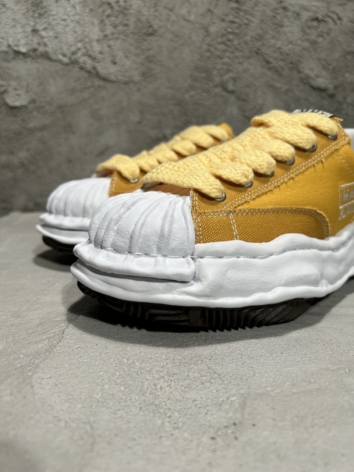 Ma*s*n mihara yasuhiro sneaker