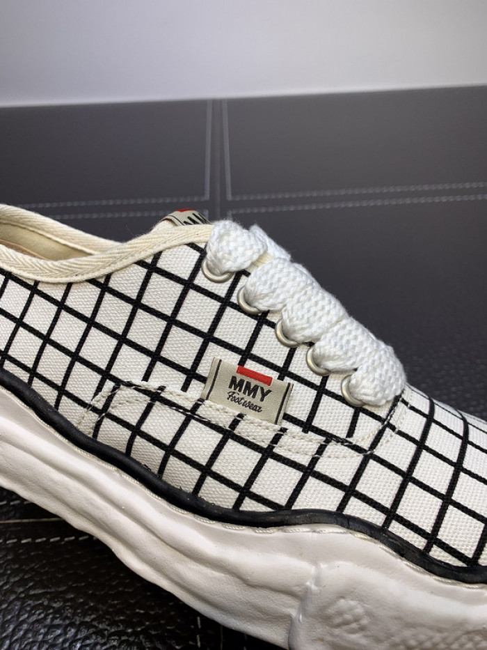 Ma*s*n mihara yasuhiro sneaker