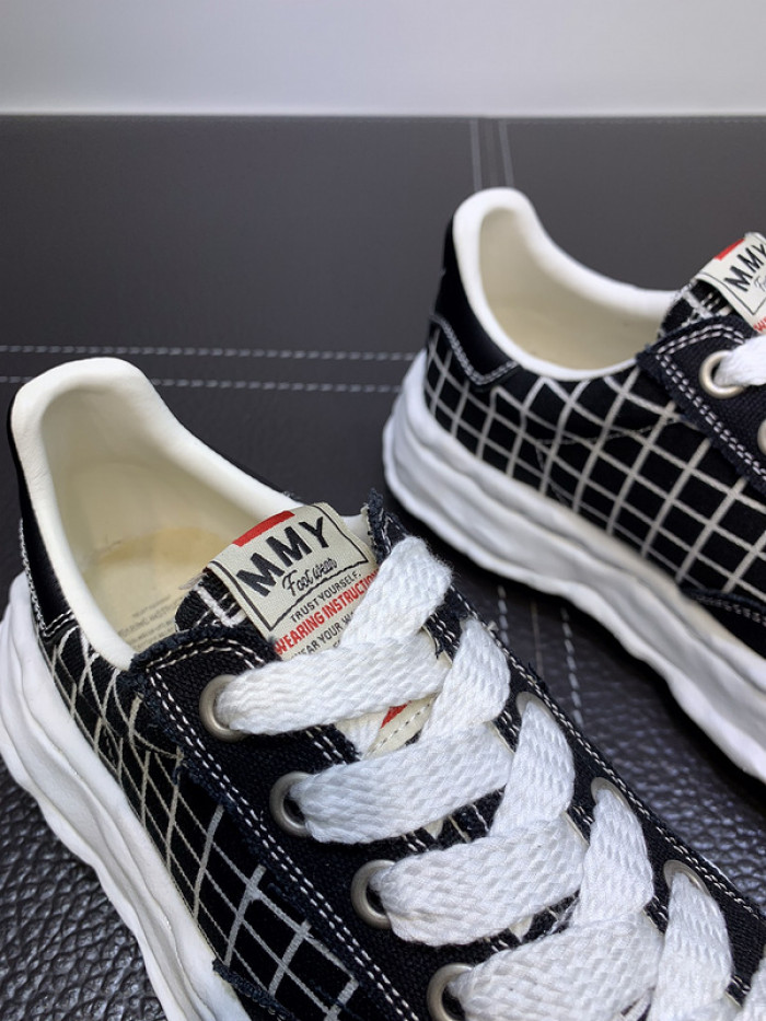 Ma*s*n mihara yasuhiro sneaker