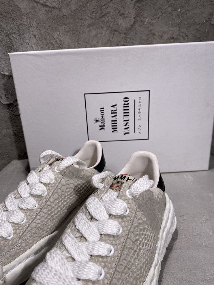 Ma*s*n mihara yasuhiro sneaker