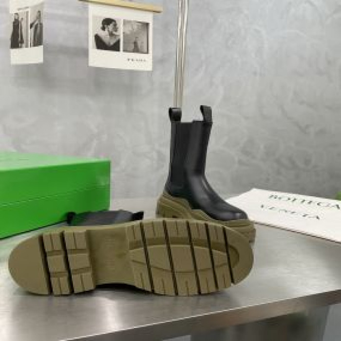 bo*te*ga Ve*ne*ta boots