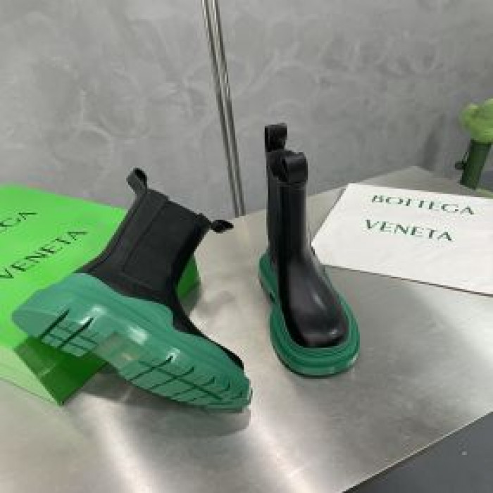 bo*te*ga Ve*ne*ta boots