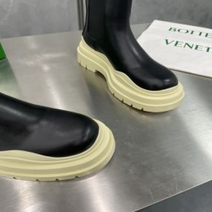 bo*te*ga Ve*ne*ta boots