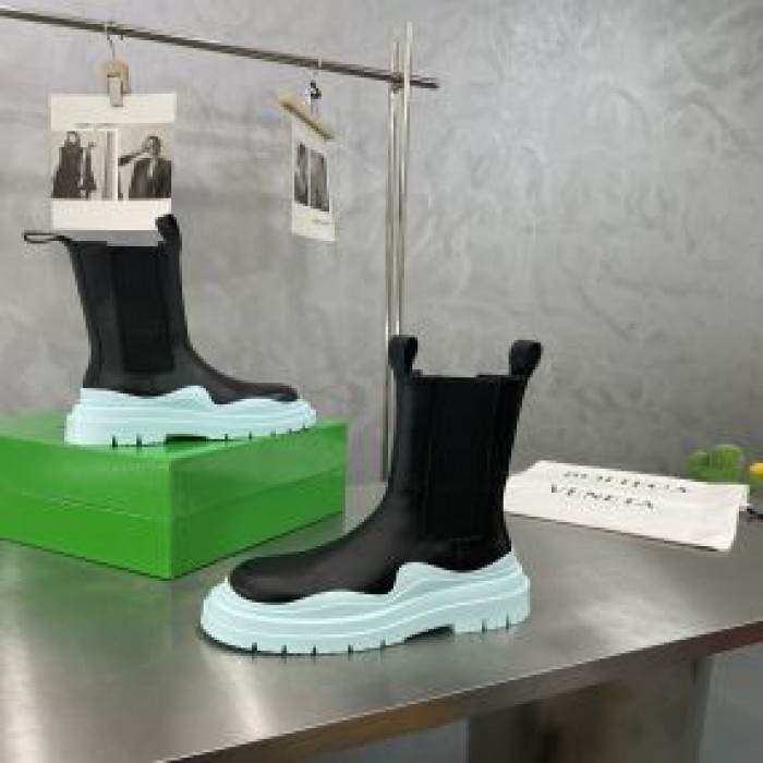 bo*te*ga Ve*ne*ta boots