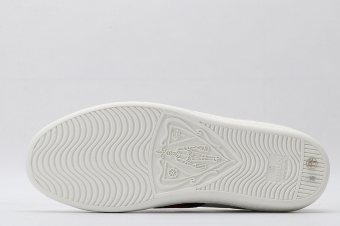 gi ace embroidered low-top sneaker