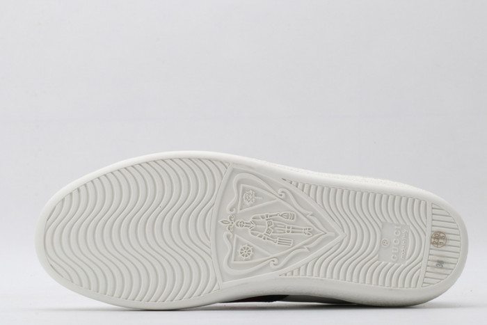 gi ace embroidered low-top sneaker