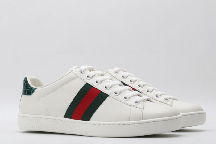 gi ace embroidered low-top sneaker