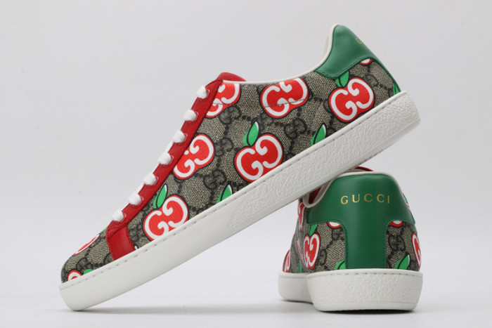gi ace embroidered low-top sneaker