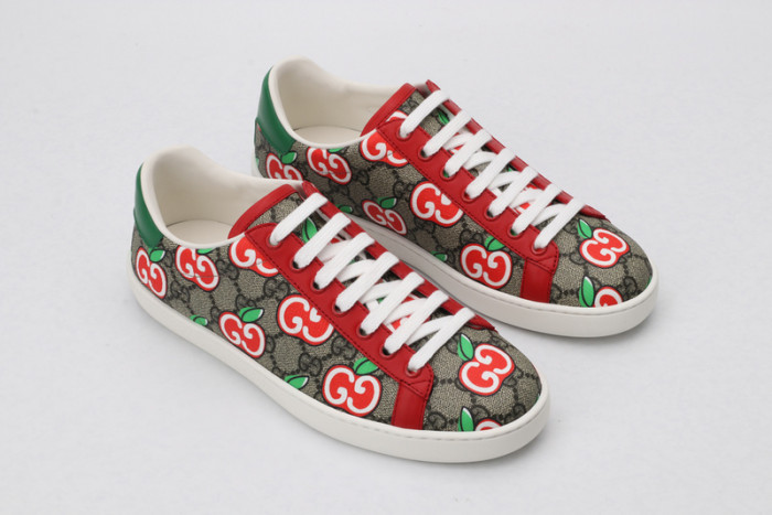 gi ace embroidered low-top sneaker
