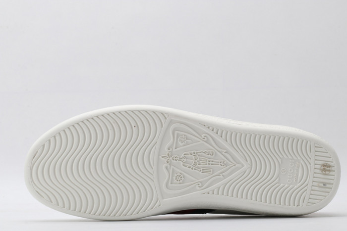 gi ace embroidered low-top sneaker
