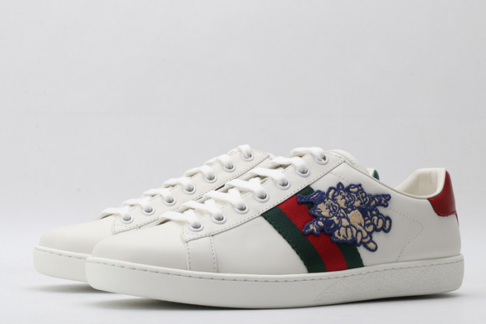 gi ace embroidered low-top sneaker