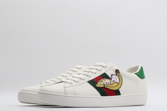 gi ace embroidered low-top sneaker