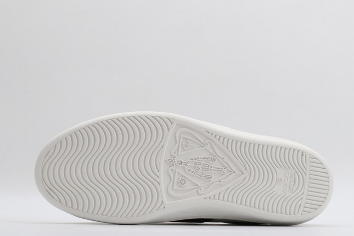 gi ace embroidered low-top sneaker