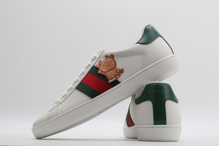 gi ace embroidered low-top sneaker