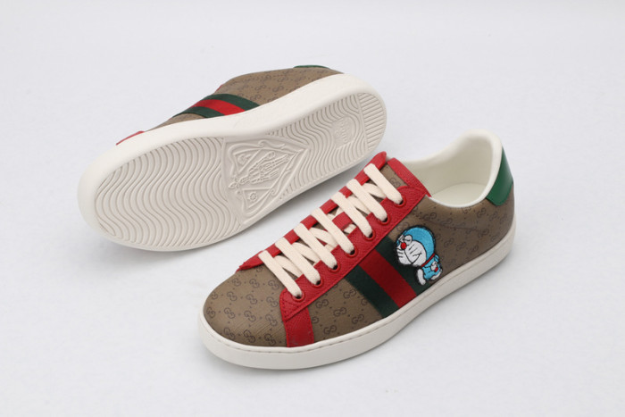 gi ace embroidered low-top sneaker