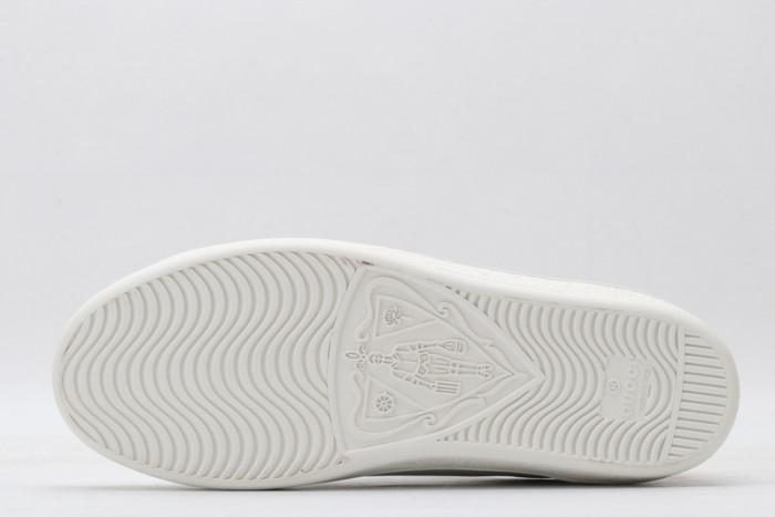 gi ace embroidered low-top sneaker