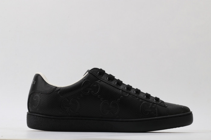 gi ace embroidered low-top sneaker